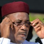 le-president-nigerien-mahamadou-issoufou-a-niamey-le-19-mars-2016_5567633-830×467