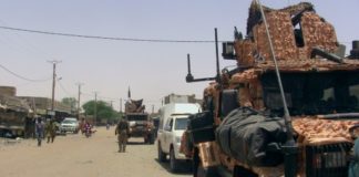 Nord du Mali: un camp de l'armée attaqué, un militaire et un assaillant tués .