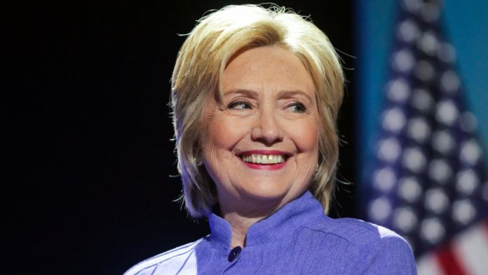 Hillary Clinton officiellement désignée candidate à la Maison Blanche
