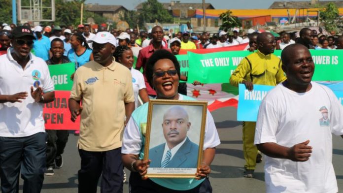 Burundi: manifestation à l'appel du pouvoir contre la France et la résolution de l'ONU