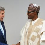 Le secrétaire d&rsquo;Etat américain John Kerry et le président nigérian Muhammadu Buhari. © AFP PHOTO / STRINGER