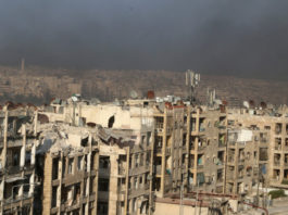 Syrie: Un rapport de l'ONU accuse Damas de deux attaques chimiques et l'EI d'une de gaz moutarde