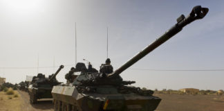 Mali: nouveaux combats entre groupes armés près de Kidal