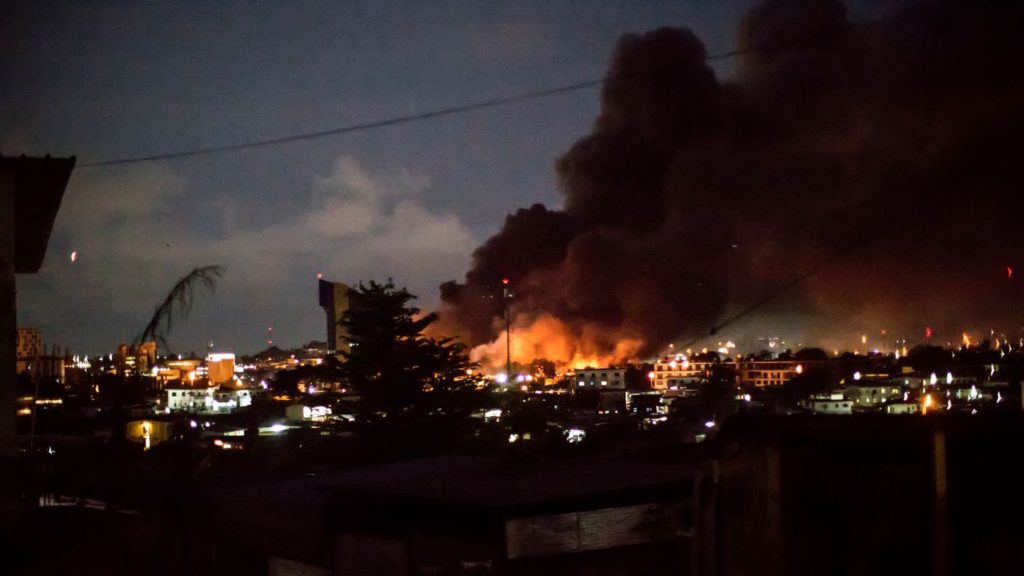 Gabon: le président Bongo déclaré réélu, l’Assemblée en feu