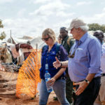 Le chef de l’humanitaire de l’ONU, Stephen O’Brien lors d’une visite à Wau, au Soudan du Sud. Photo OIM/Mohammed