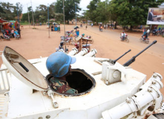 Riek Machar et 300 autres Sud-Soudanais sous protection de la MONUSCO Riek Machar et 300 autres Sud-Soudanais sous protection de la MONUSCO