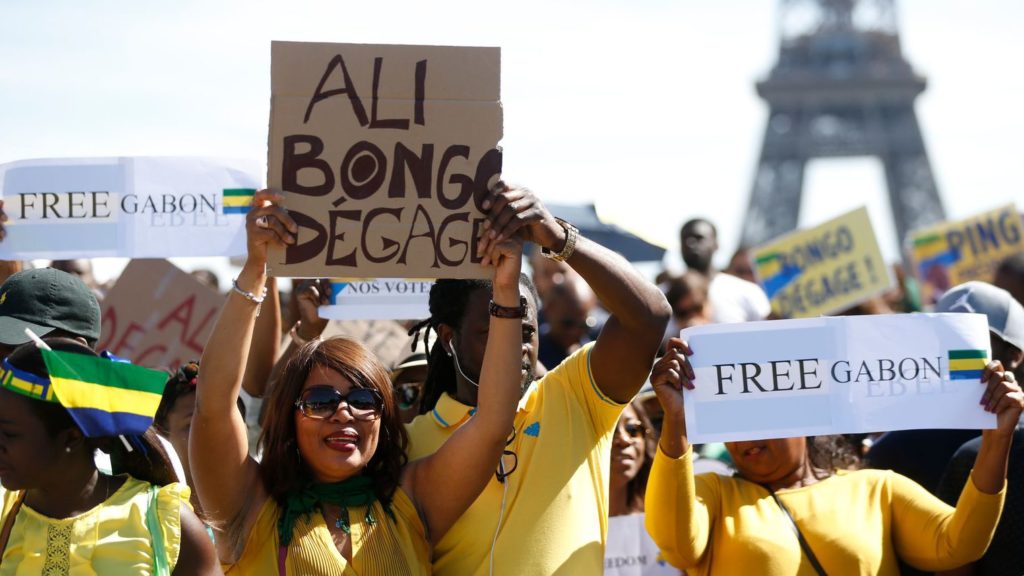 "Boum, Ali est tombé!" rêve la diaspora gabonaise à Paris