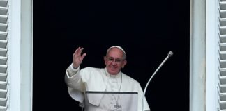 Gabon: le pape François appelle à la paix et à la légalité