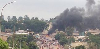 Côte d'Ivoire: un mort et un policier disparu lors de violences à Katiola