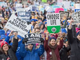 Etats-Unis: le droit à l'avortement toujours vaillant, mais menacé