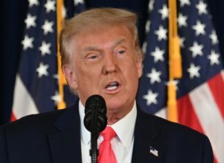 France-Crise : Donald Trump accuse l’immigration et appelle à la fermeture des frontières