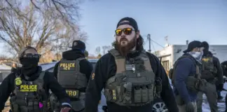 États-Unis : le coût économique des raids de l’ICE