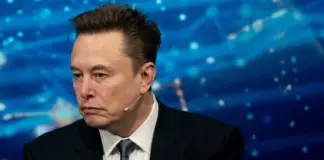 Elon Musk devient le premier trillionnaire de l’histoire grâce au SpaceX