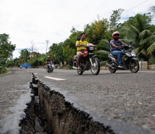 Philippines : la terre tremble, le chaos s’installe