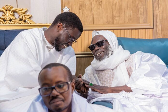 Sénégal : Faye à Touba avant le Grand Magal
