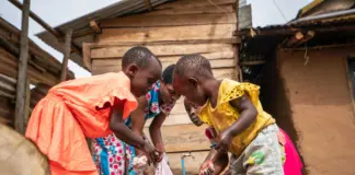 RDC : l’épidémie d’Ebola plonge des centaines d’enfants dans la détresse