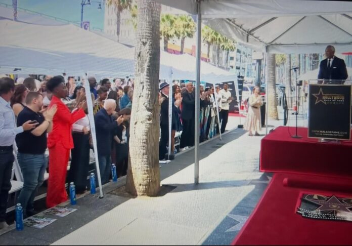 « C'est le Bénin qui rayonne » : la diaspora béninoise célèbre l'étoile de Kidjo à Hollywood