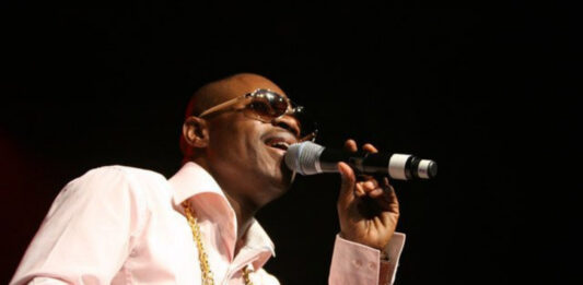 Musique : Top-One Frisson, le frissonneur en chef d’une musique congolaise sans frontières