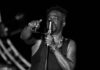 Musique : Guy Mapoko, le rockeur africain qui construit un pont entre les continents