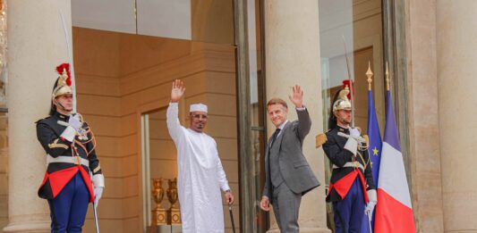 Tchad–France : Mahamat I. Déby et Emmanuel Macron amorcent un nouveau chapitre diplomatique